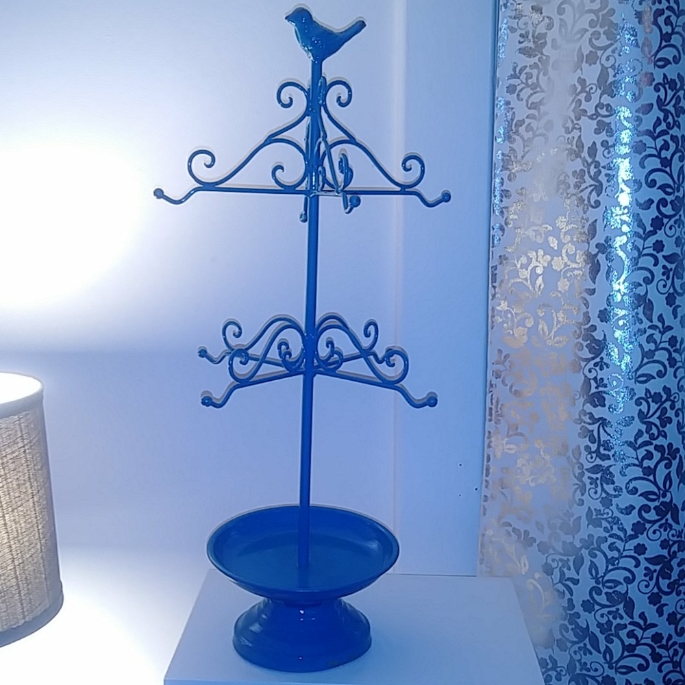 Jewelry holder